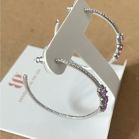 Lab grown Pink Azalea Opal in rhodium - Picture 2 of 2